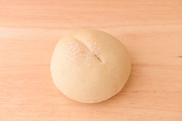おさつの白パン
